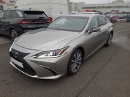 Lexus ES 2020