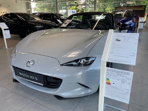 Mazda MX-5 2025