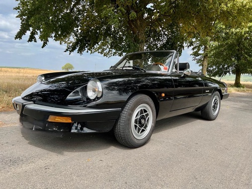 Alfa Romeo Spider 1988