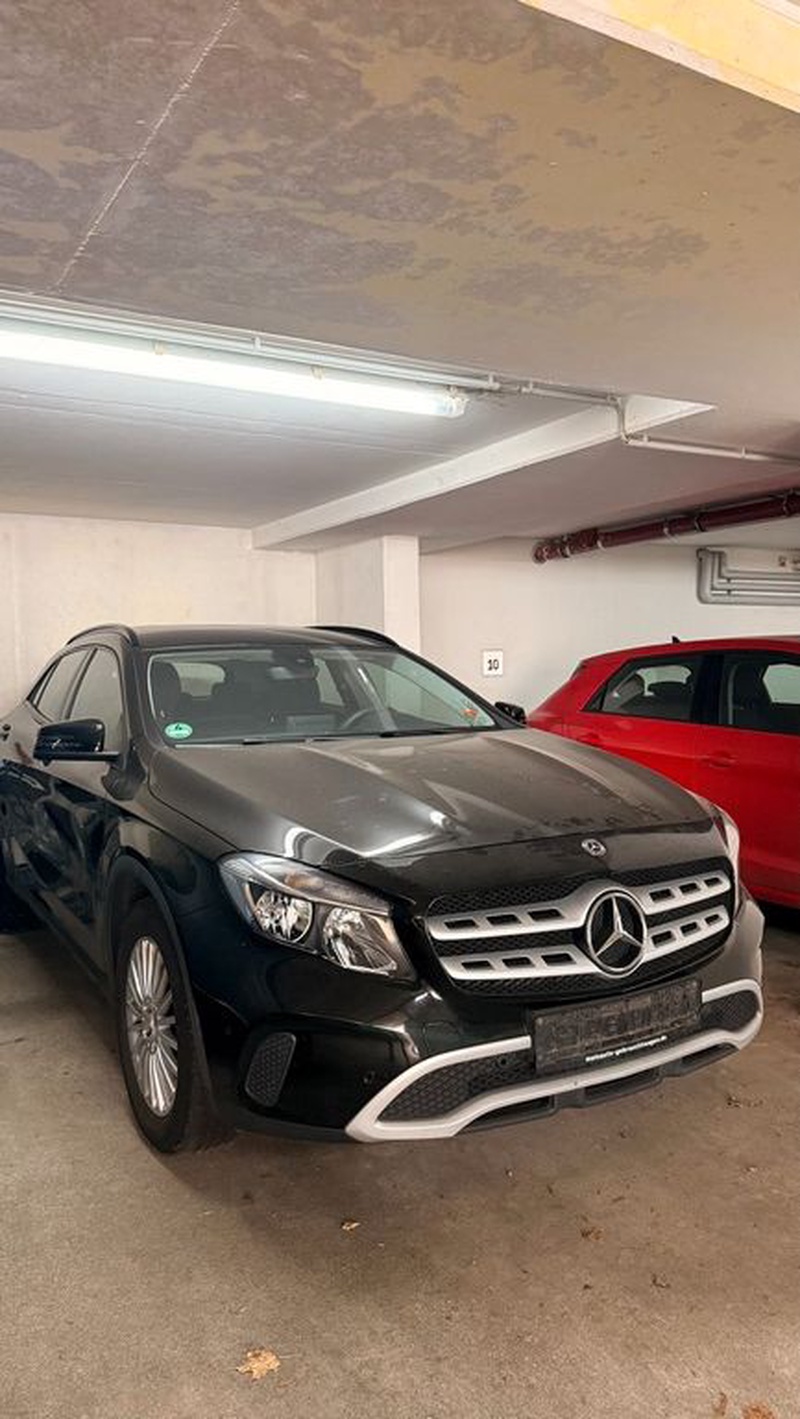Mercedes-Benz GLA-Class