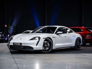 Porsche Taycan 2021
