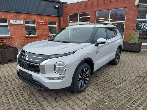 Mitsubishi Outlander 2025