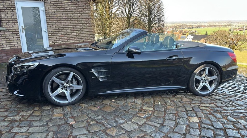 Mercedes-Benz SL-Class