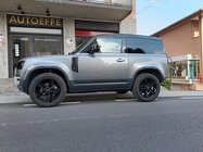 Land Rover Defender 2023