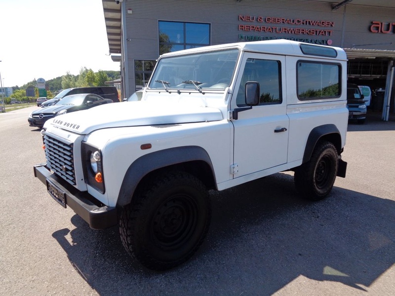 Land Rover Defender