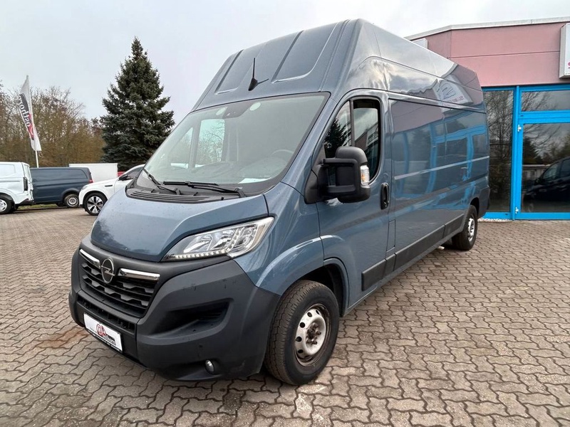 Opel Movano
