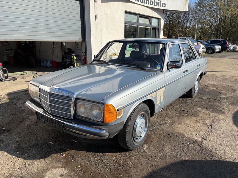 Mercedes-Benz 200