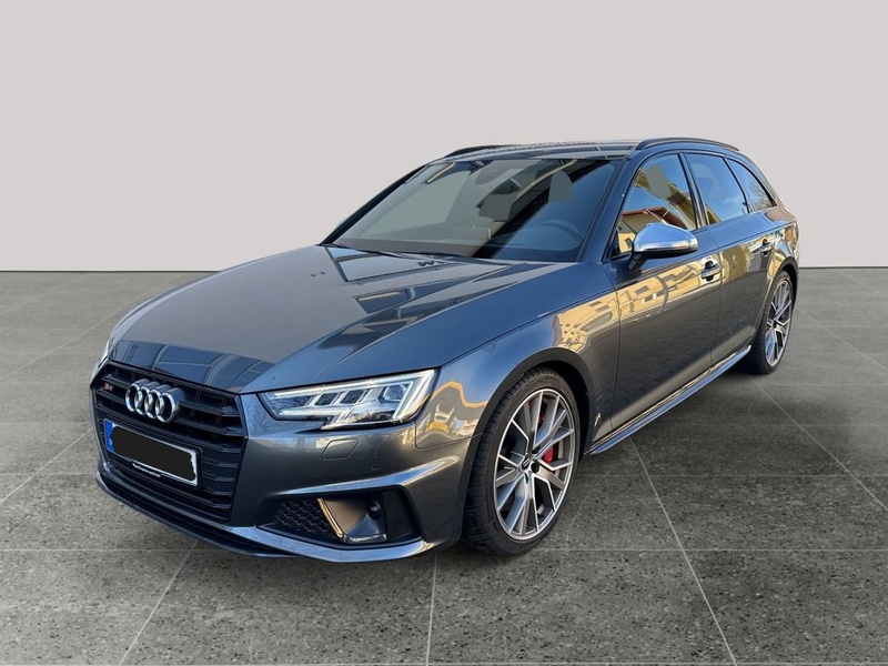 Audi S4