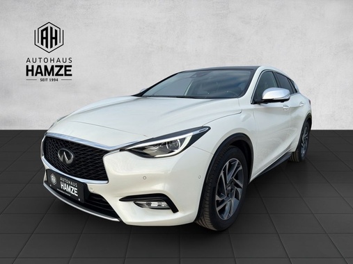 Infiniti Q30 2020