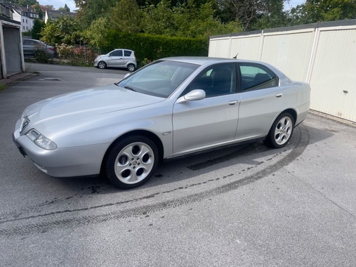 Alfa Romeo 166 2001