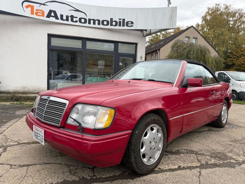 Mercedes-Benz 320