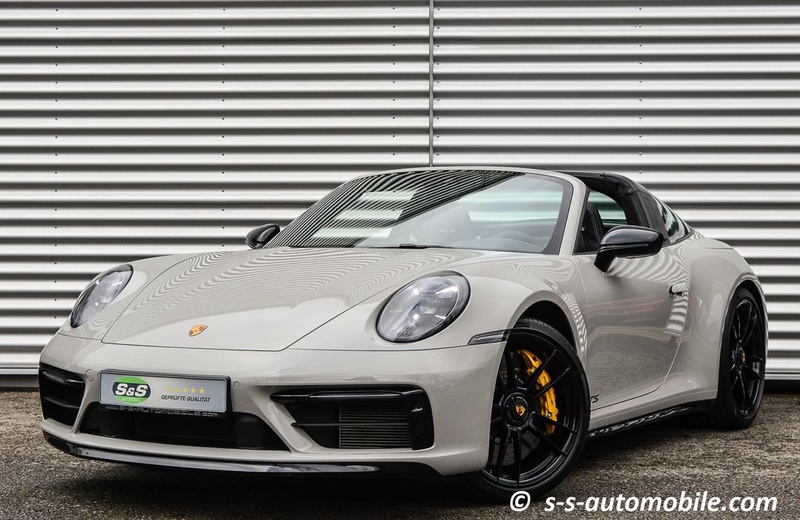 Porsche 992