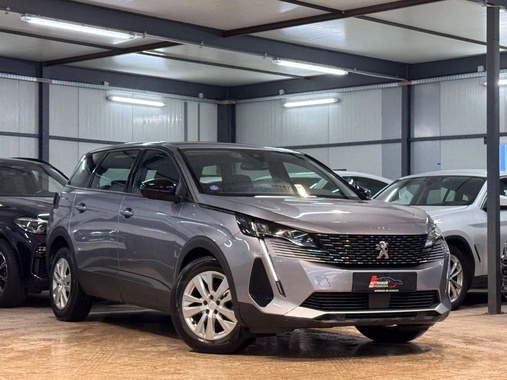 Peugeot 5008 2021