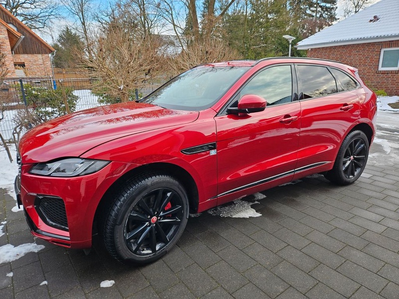 Jaguar F-Pace