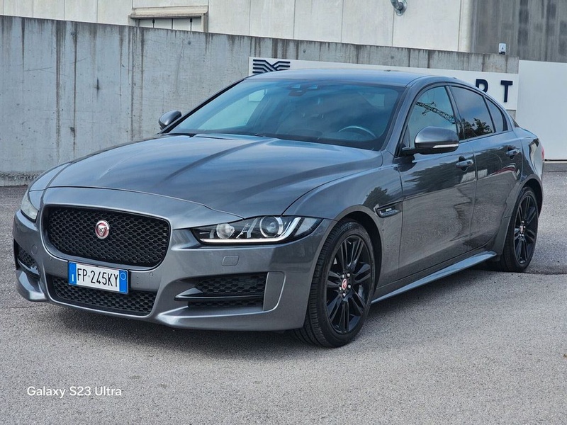Jaguar XE