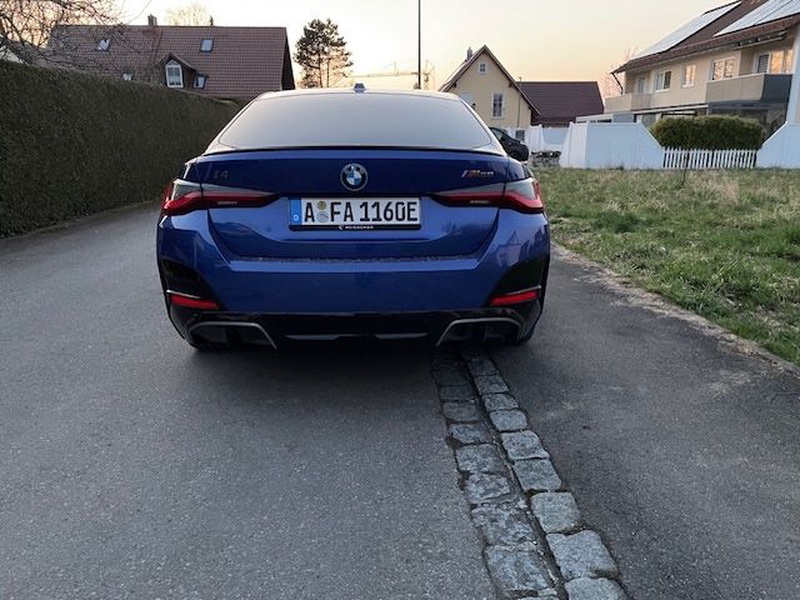 BMW i4