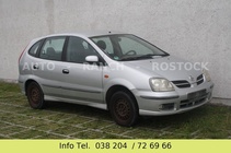 Nissan Almera Tino 2004
