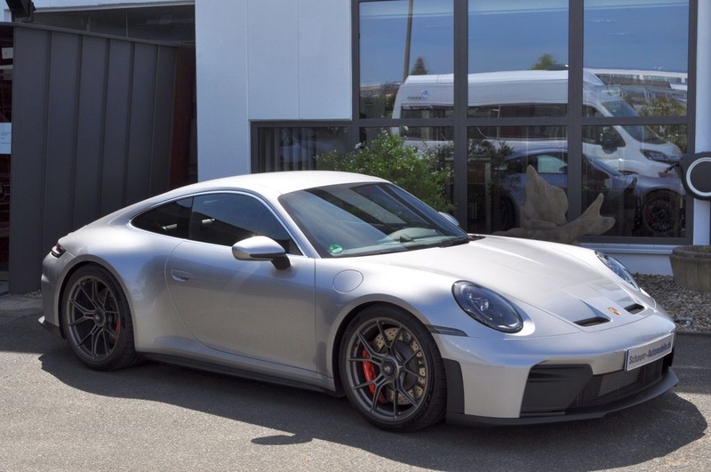 Porsche 992