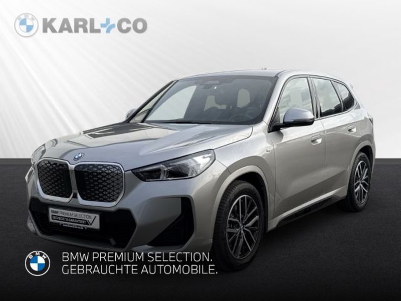 BMW iX1