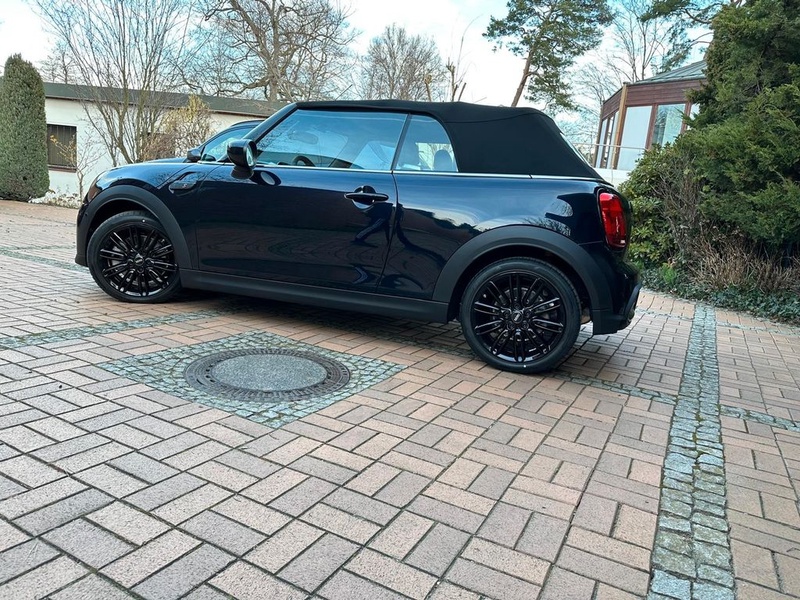 MINI Cabrio