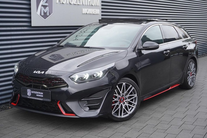 Kia pro cee'd / ProCeed