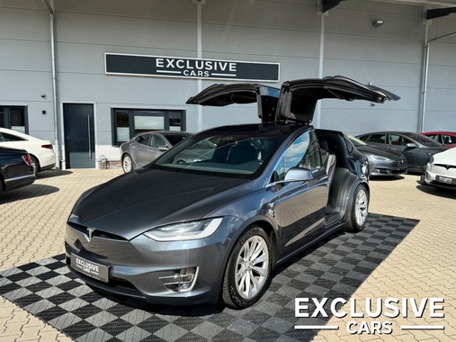 Tesla Model X 2020