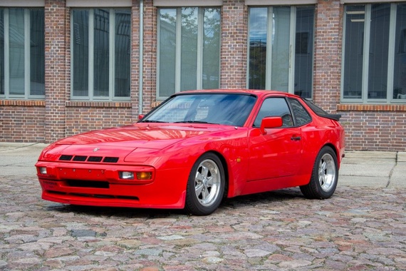 Porsche 944 1982