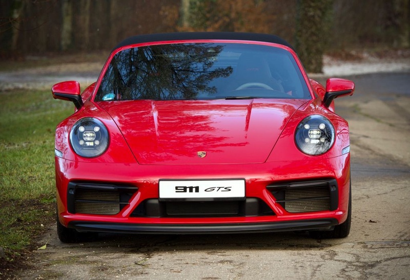 Porsche 992