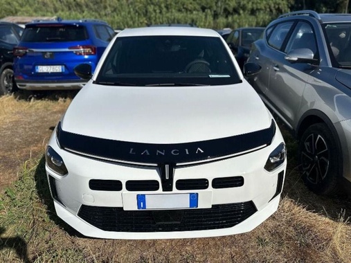 Lancia Ypsilon 2025