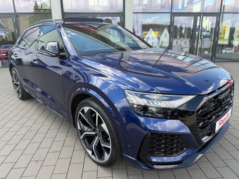 Audi RSQ8