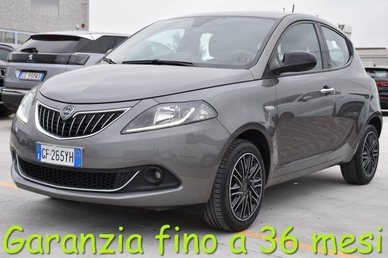 Lancia Ypsilon