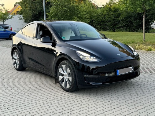 Tesla Model Y 2022
