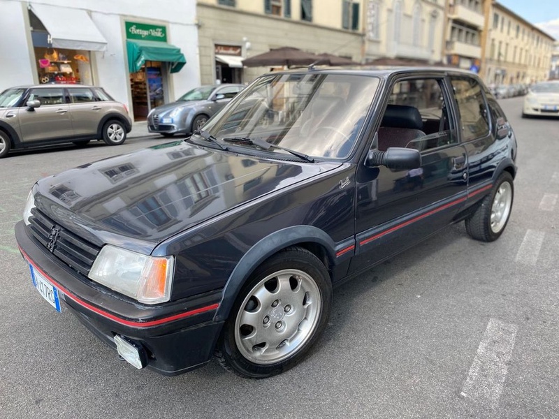 Peugeot 205
