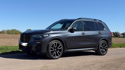 BMW X7 2021