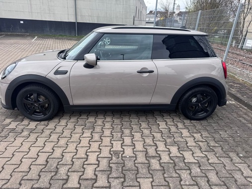 MINI One 2022