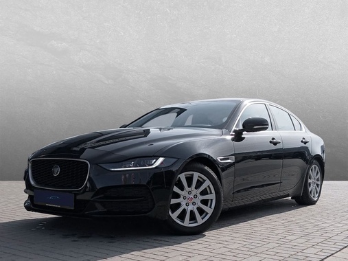Jaguar XE 2023