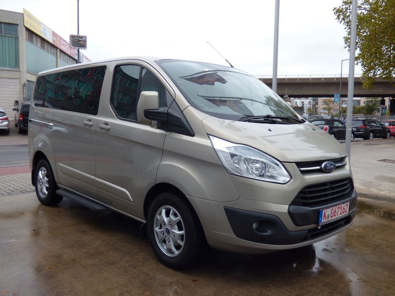 Ford Tourneo Custom
