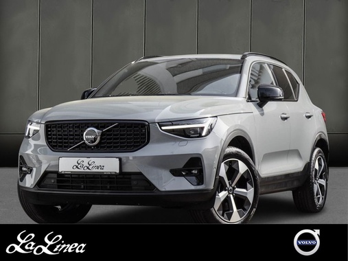 Volvo XC40 2025