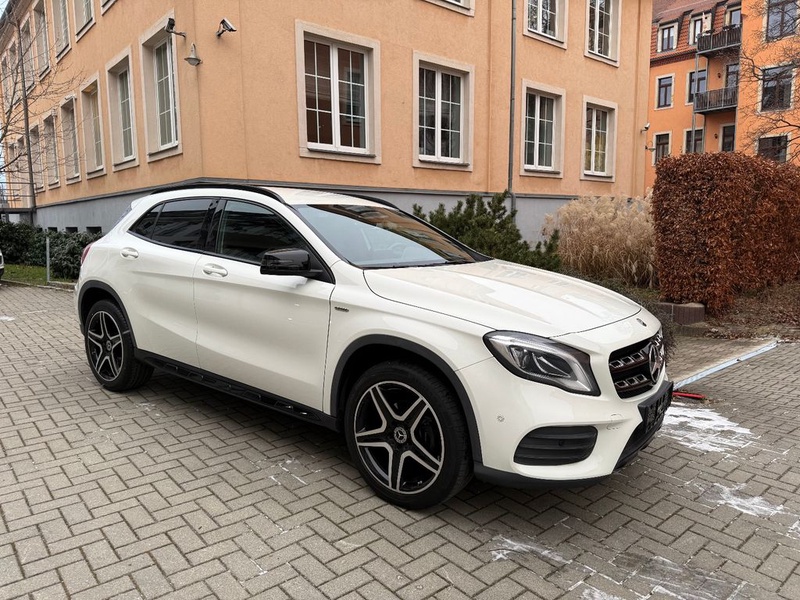 Mercedes-Benz GLA-Class