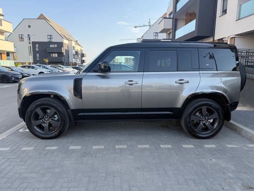 Land Rover Defender 2024