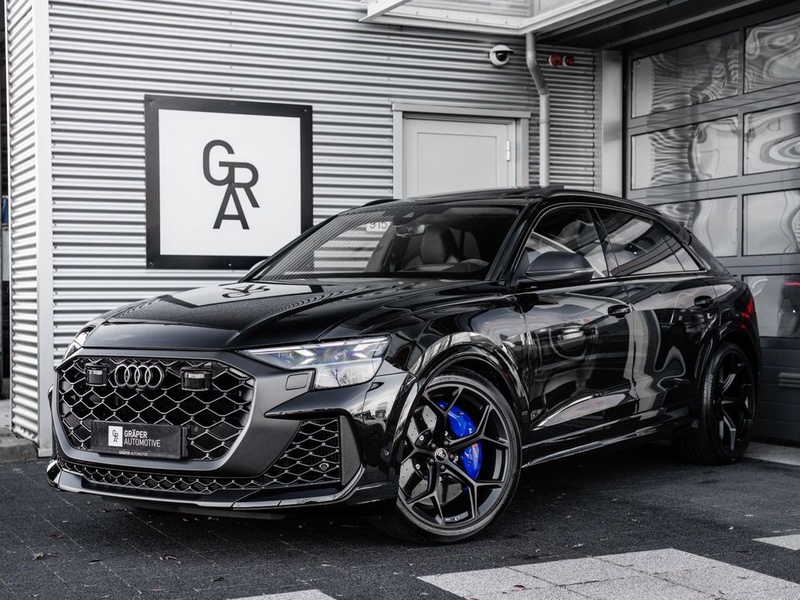 Audi RSQ8