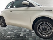 Fiat 500e 2023