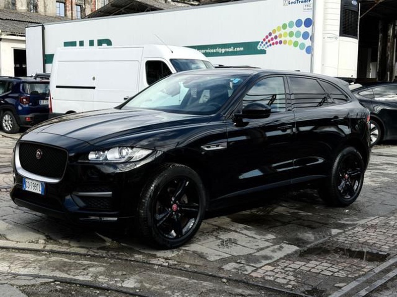 Jaguar F-Pace