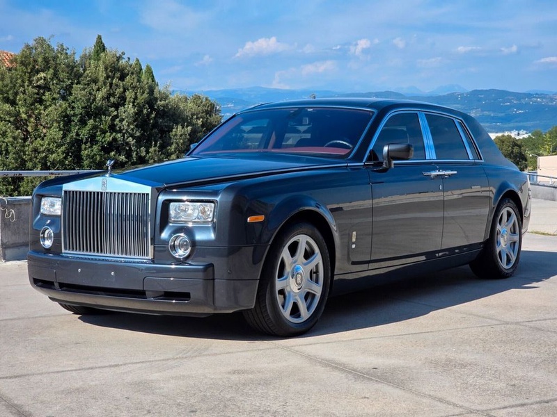 Rolls-Royce Phantom