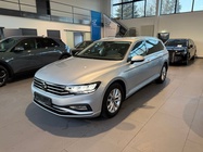 Volkswagen Passat 2023