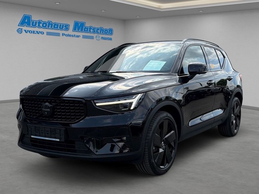 Volvo XC40 2025