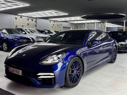Porsche Panamera 2021