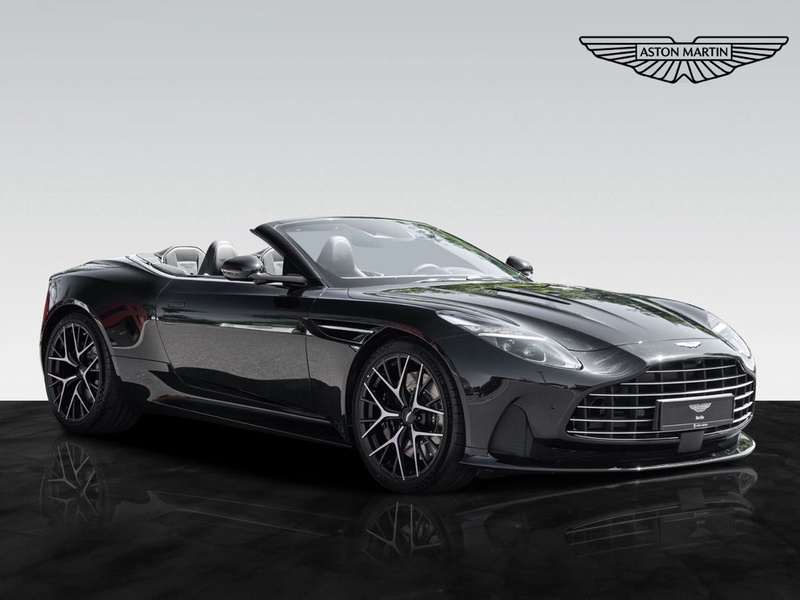 Aston Martin DB12