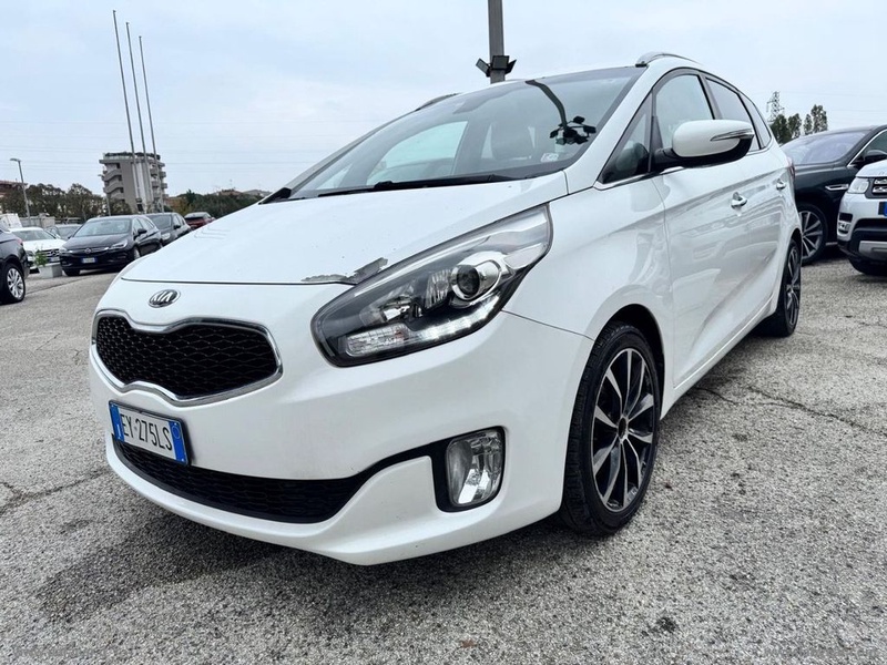 Kia Carens