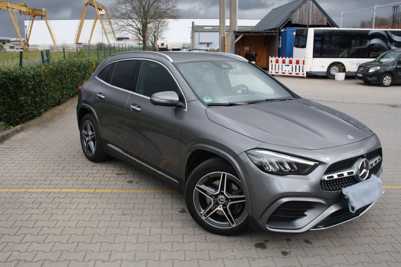 Mercedes-Benz GLA-Class